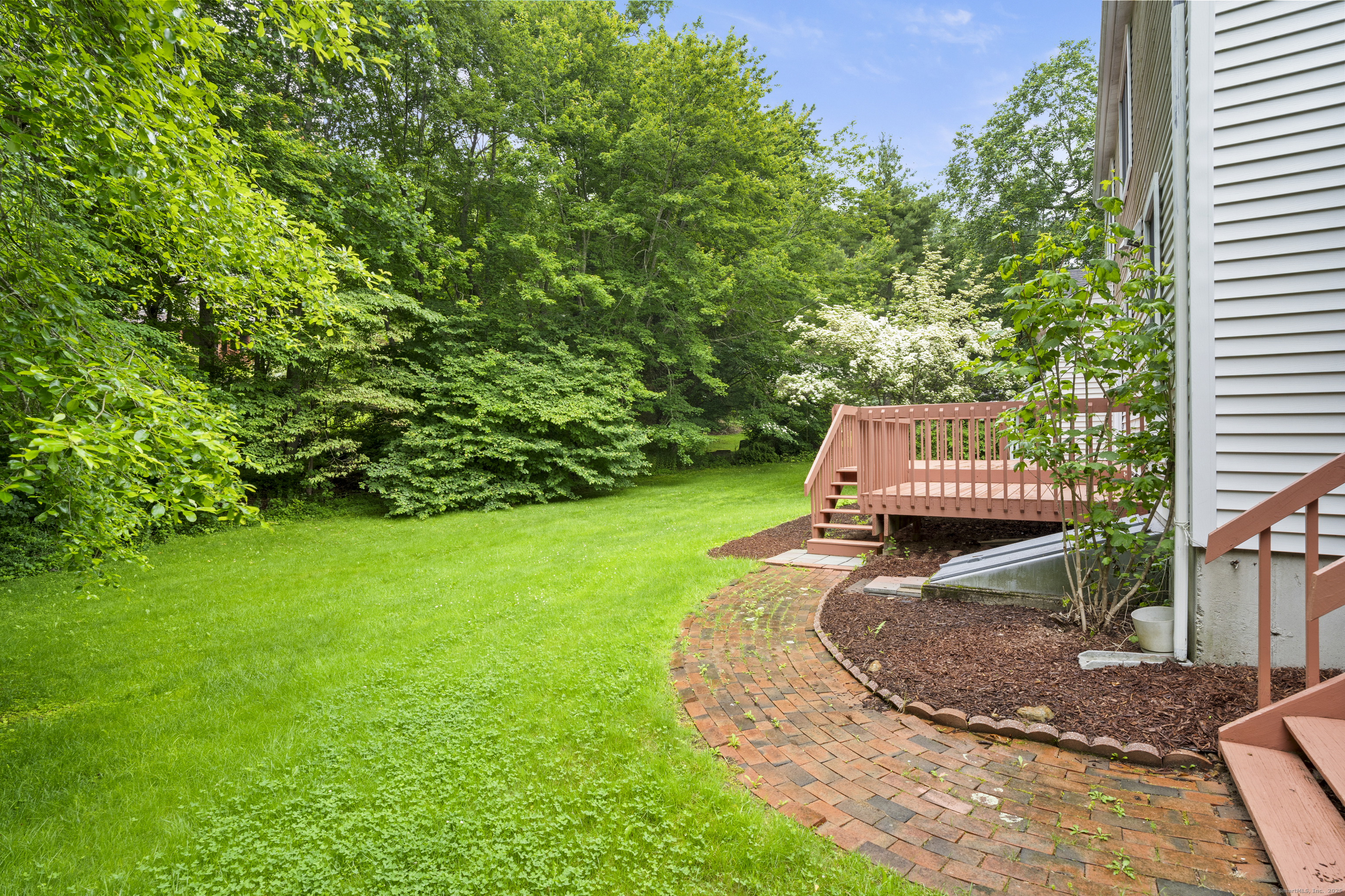 270 North Bridebrook Road East Lyme, CT 06333 - Photo 31 of 39