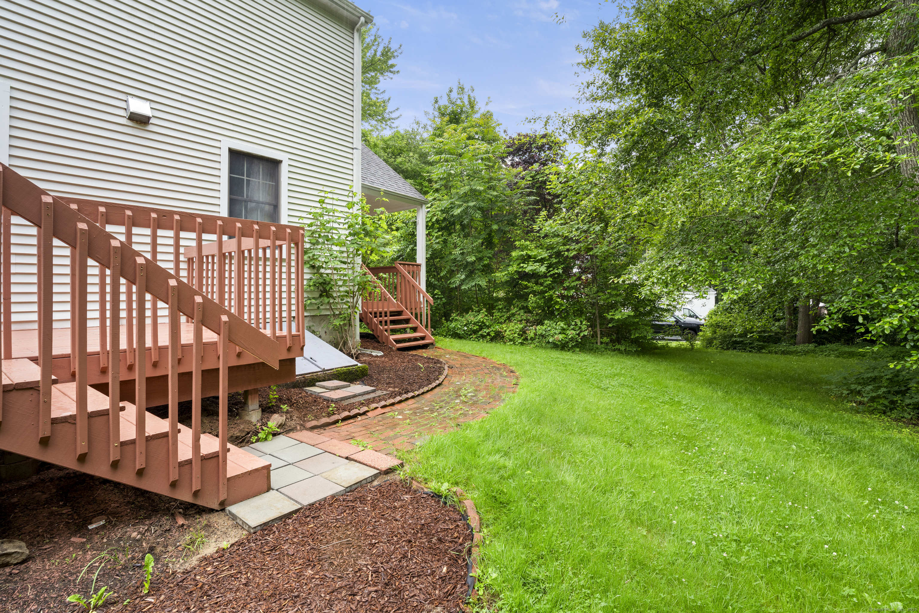 270 North Bridebrook Road East Lyme, CT 06333 - Photo 32 of 39