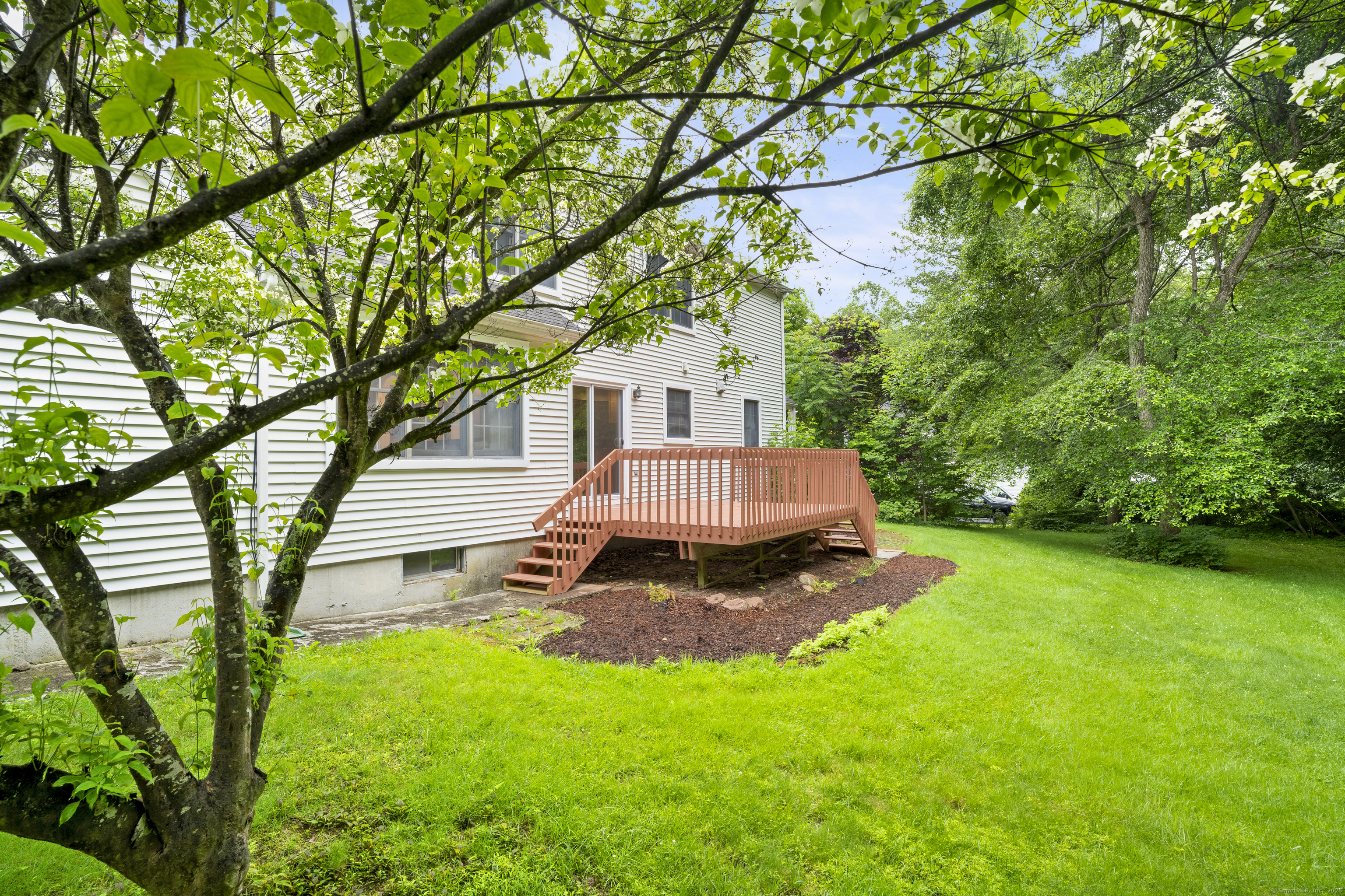 270 North Bridebrook Road East Lyme, CT 06333 - Photo 33 of 39