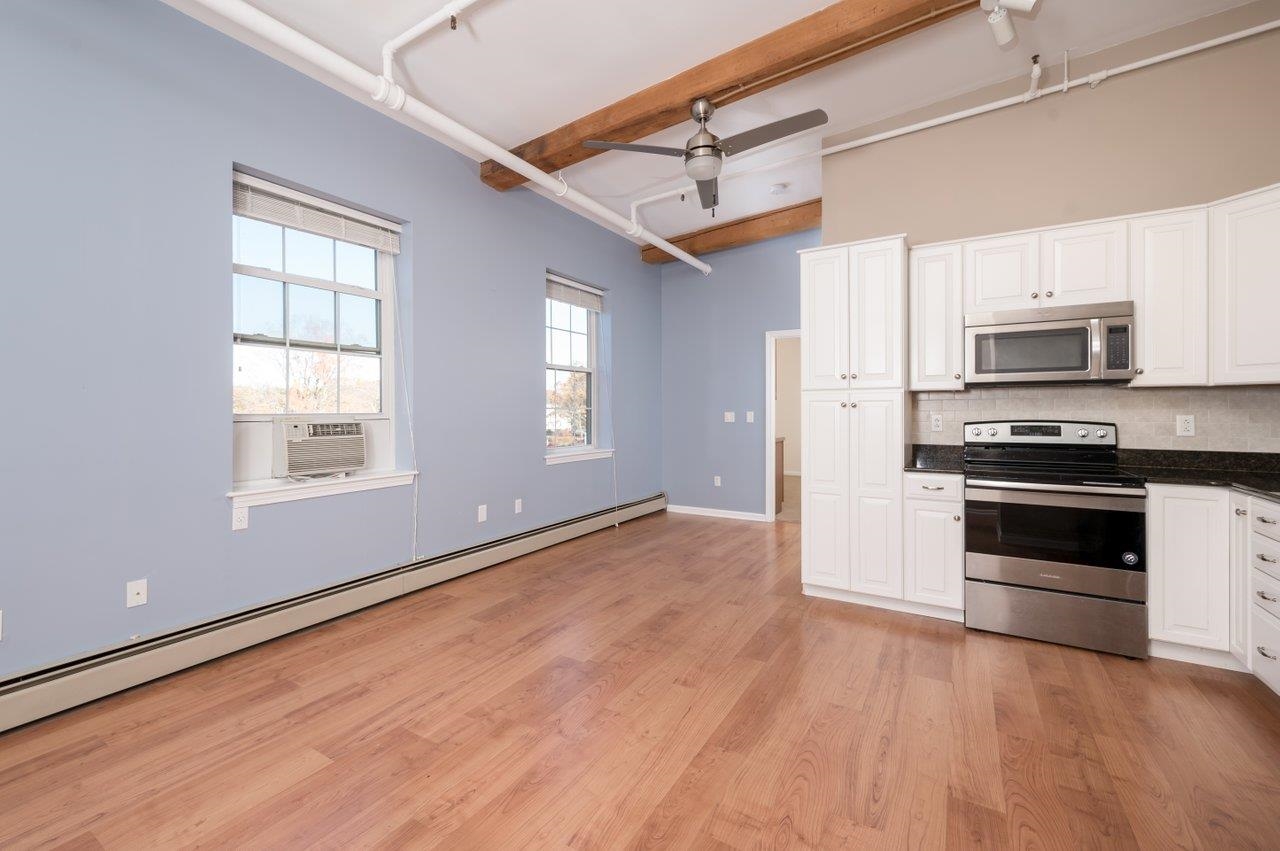 156 Front Street, Unit 409 Exeter, NH 03833 - Photo 11 of 25