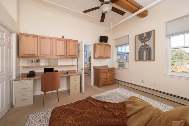 $2,000 | 156 Front Street, Unit 409, Exeter, NH 03833