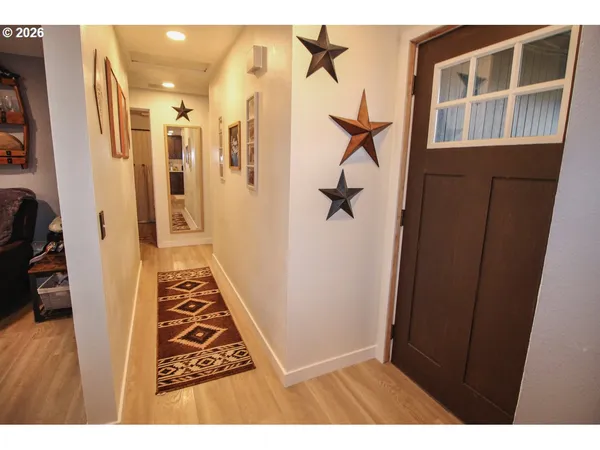 $499,000 | 1091 Southeast Elm Street, Dundee, OR 97115