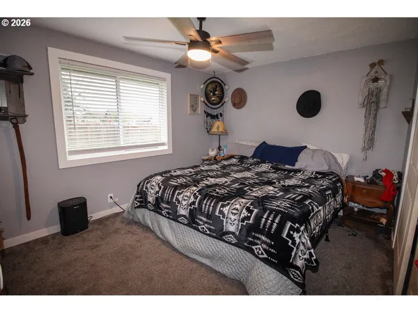 $499,000 | 1091 Southeast Elm Street, Dundee, OR 97115