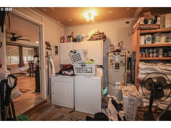 $499,000 | 1091 Southeast Elm Street, Dundee, OR 97115