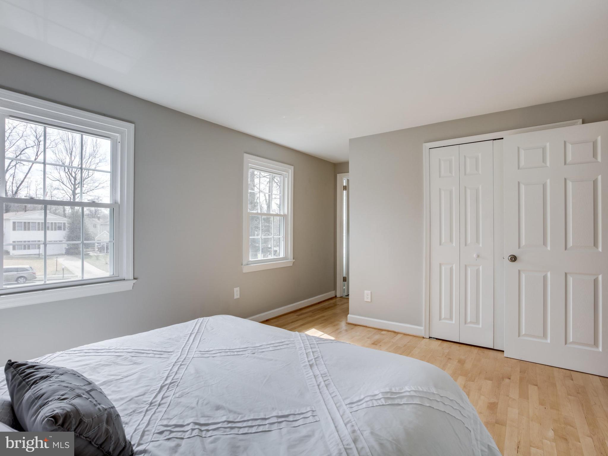 6502 Shipyard Place Falls Church, VA 22043 - Photo 14 of 30 a bedroom with a bed and a window