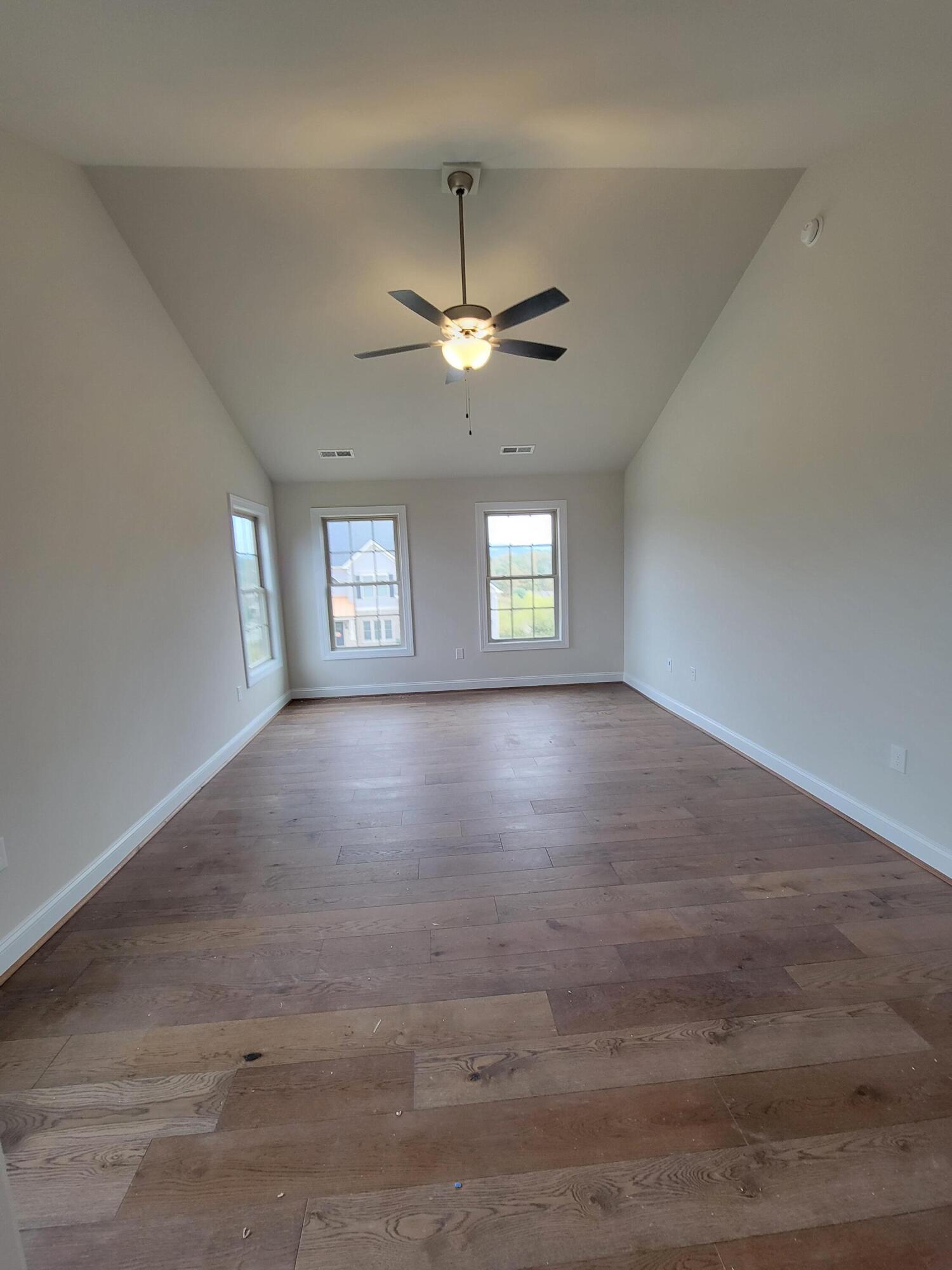 125 Diamond Road Salem, VA 24153 - Photo 5 of 9 5 - Wash M S3