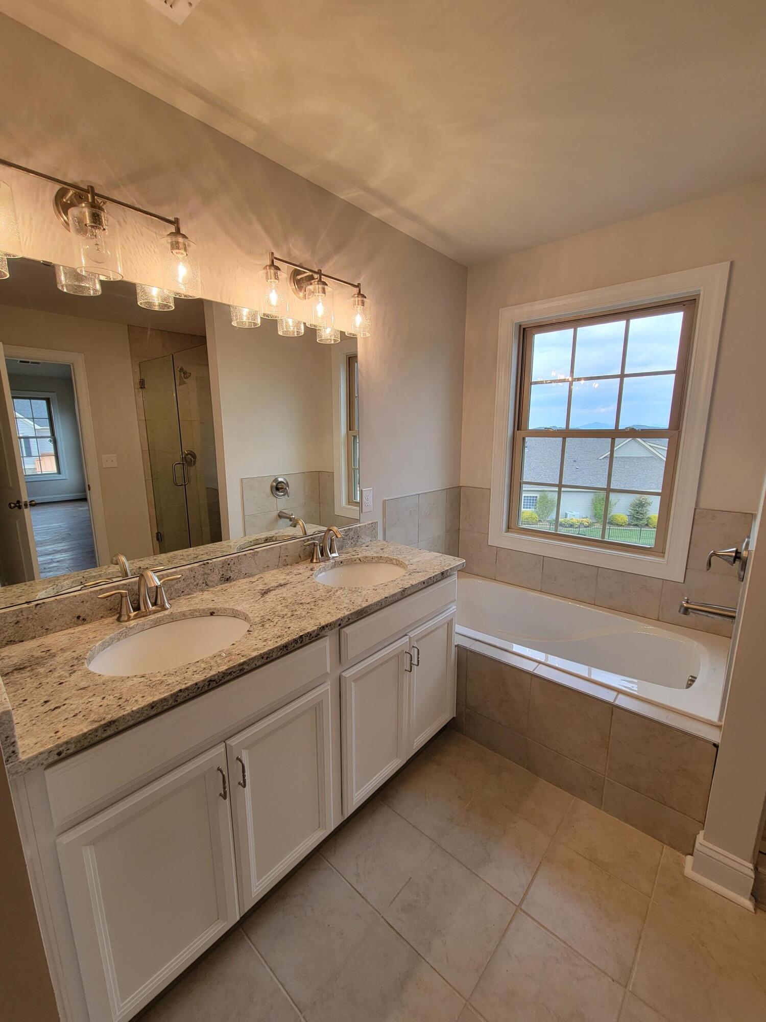 125 Diamond Road Salem, VA 24153 - Photo 7 of 9 6.1 - Wash MB S3