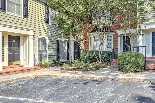 $2,999 | 27 Mt Vernon Circle, Atlanta, GA 30338