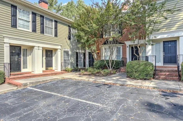 $2,800 | 27 Mt Vernon Circle, Atlanta, GA 30338