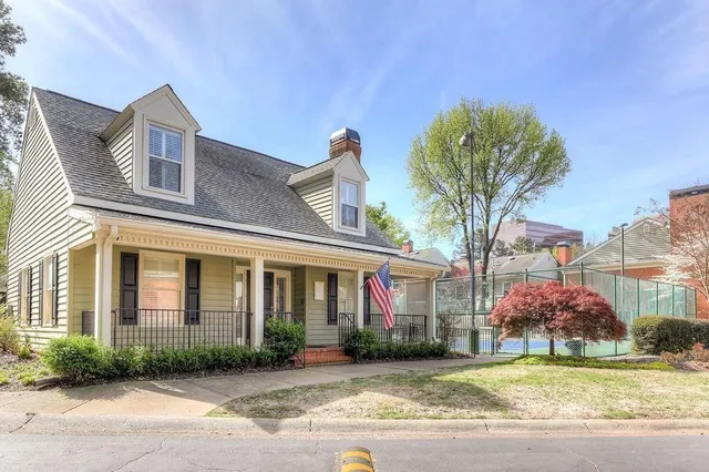 $2,800 | 27 Mt Vernon Circle, Atlanta, GA 30338