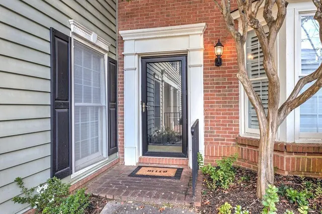 $2,800 | 27 Mt Vernon Circle, Atlanta, GA 30338