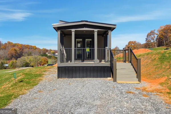 $199,900 | 527 Saunders Road, Franklin, NC 28734