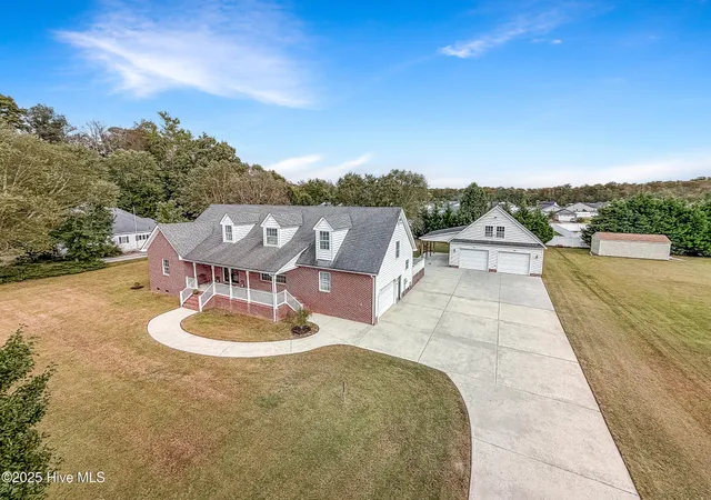 $695,000 | 106 Fox Lane, Moyock, NC 27958