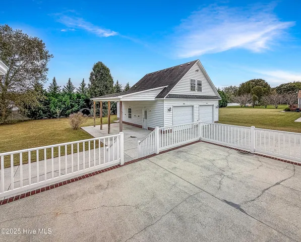 $695,000 | 106 Fox Lane, Moyock, NC 27958