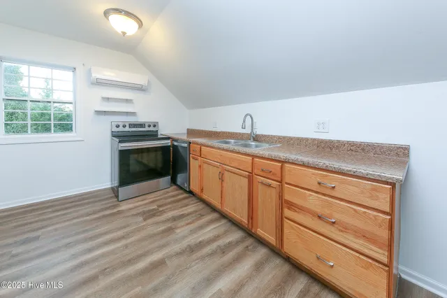 $695,000 | 106 Fox Lane, Moyock, NC 27958