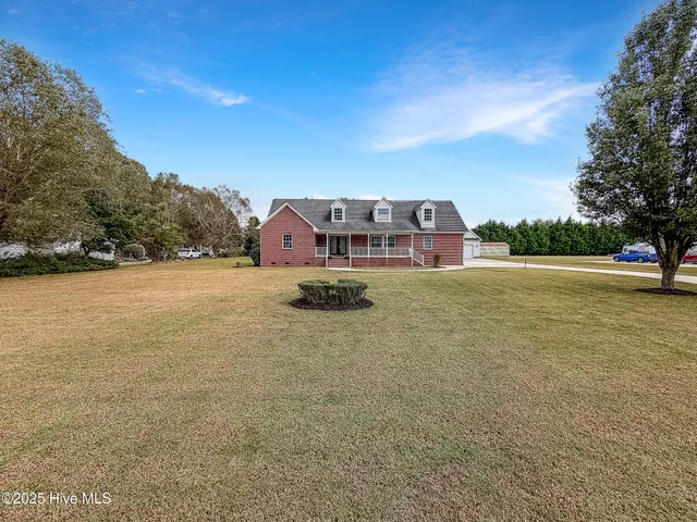 $695,000 | 106 Fox Lane, Moyock, NC 27958