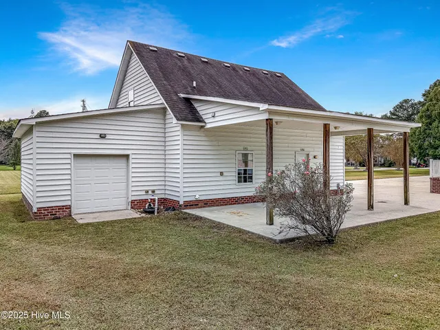 $695,000 | 106 Fox Lane, Moyock, NC 27958