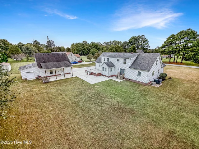$695,000 | 106 Fox Lane, Moyock, NC 27958