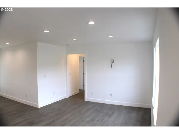 $312,000 | 579 East 4th Avenue, Riddle, OR 97469