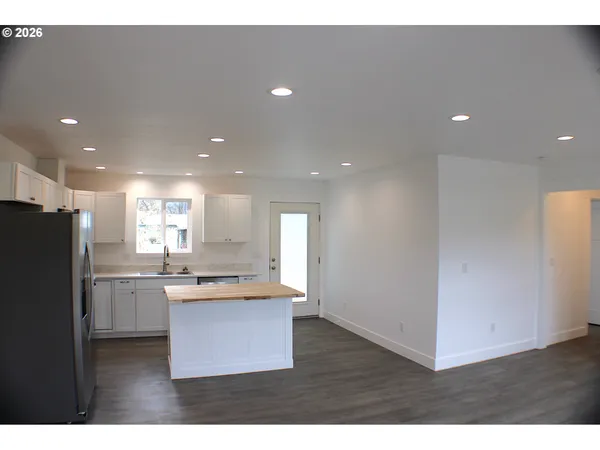 $312,000 | 579 East 4th Avenue, Riddle, OR 97469