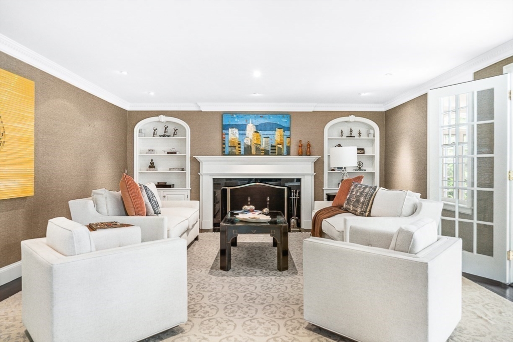 64 Albion Road Wellesley, MA 02481 - Photo 4 of 38