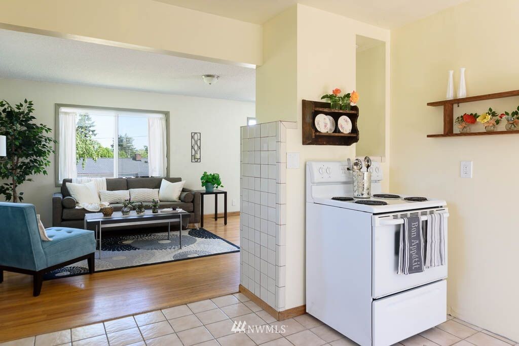 8601 36th Avenue Southwest Seattle, WA 98126 - Photo 15 of 22