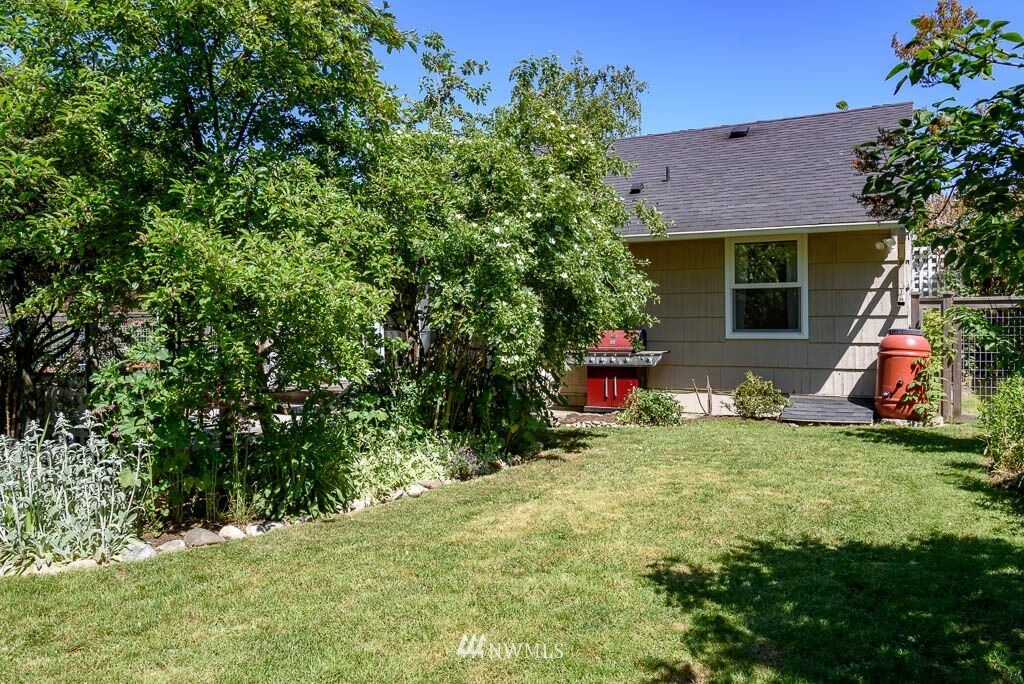 8601 36th Avenue Southwest Seattle, WA 98126 - Photo 21 of 22