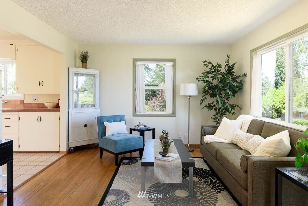 8601 36th Avenue Southwest Seattle, WA 98126 - Photo 5 of 22