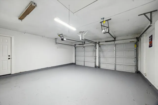 a view of a garage