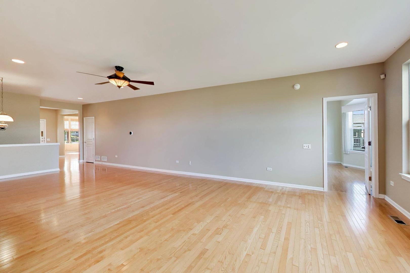 3172 Ravinia Circle Mundelein, IL 60060 - Photo 18 of 53 Gallery Image 18