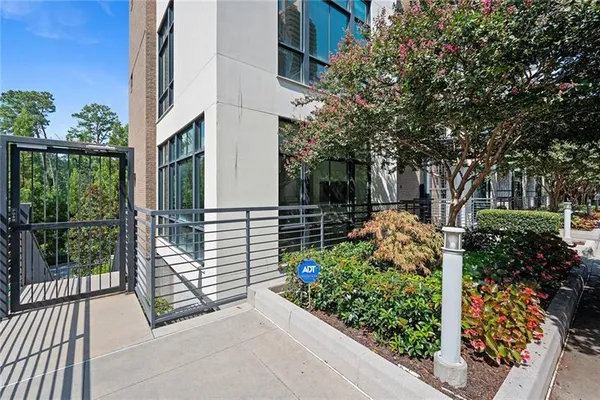$9,000 | 721 Longleaf Drive Northeast, Unit 6, Atlanta, GA 30342