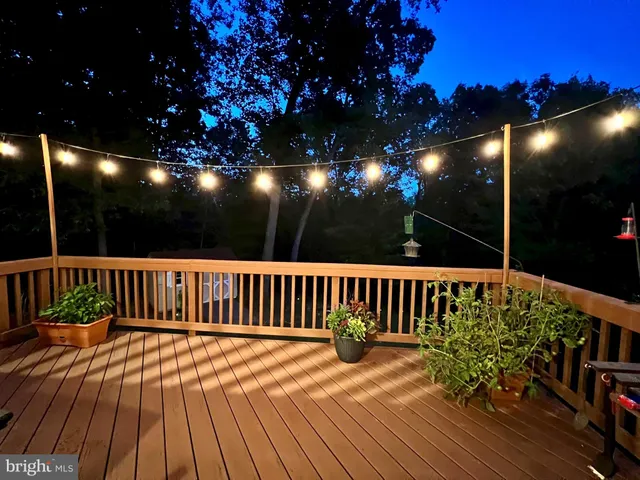 a view of yard from balcony