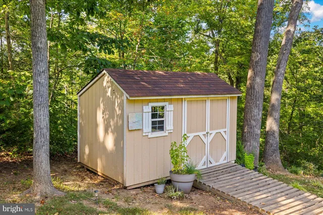 $609,000 | 10747 Bridlerein Court, Spotsylvania, VA 22553