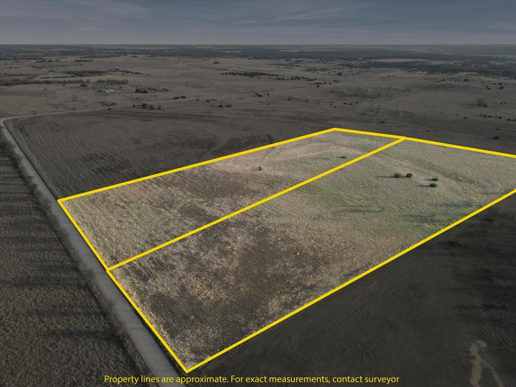 422 County Road Hamilton, TX 76531 - Photo 3 of 6 a view of a pool