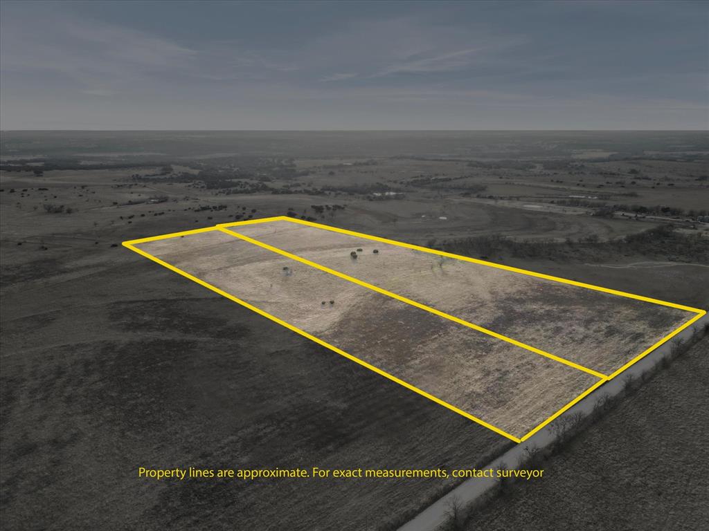 422 County Road Hamilton, TX 76531 - Photo 5 of 6 a view of an outdoor space