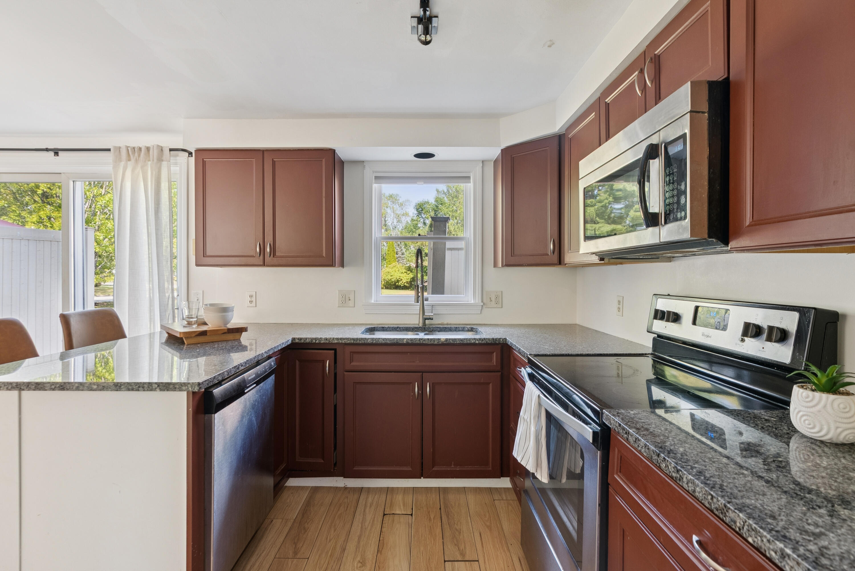 280 Longfellow Street, Unit 3 Westbrook, ME 04092 - Photo 13 of 35 DSC09733