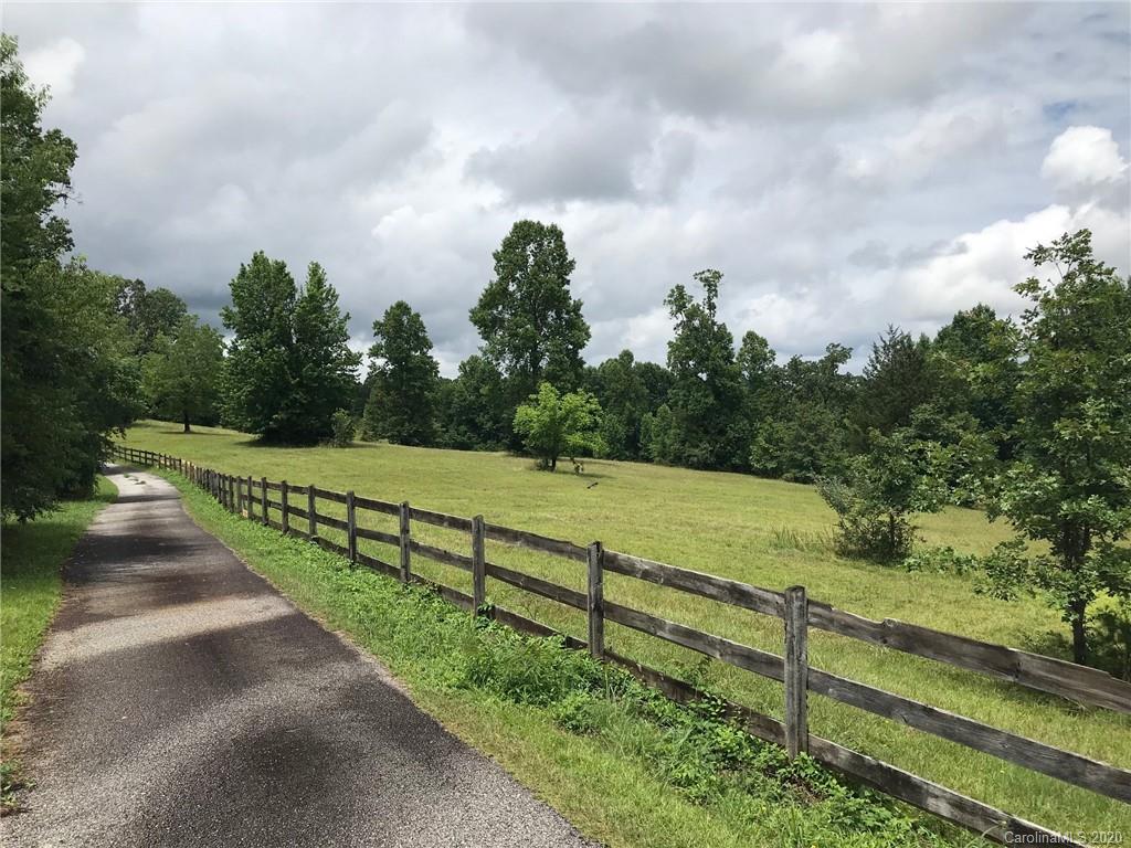 624 Bill Holbert Road Tryon, NC 28782 - Photo 5 of 9