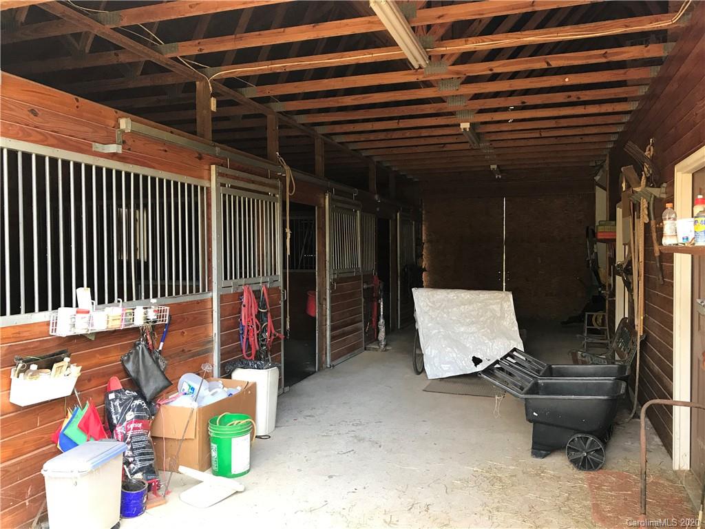 624 Bill Holbert Road Tryon, NC 28782 - Photo 8 of 9