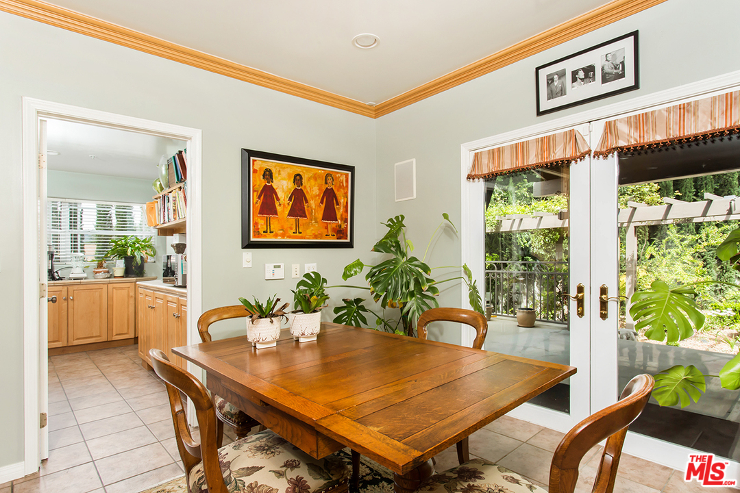 285 Barthe Drive Pasadena, CA 91103 - Photo 19 of 35