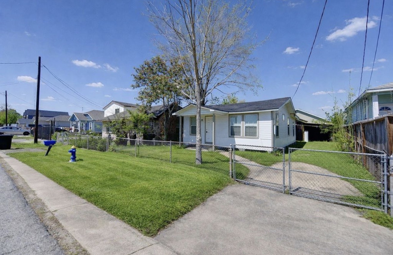7957 Ritz Street Houston, TX 77028 - Photo 1 of 6