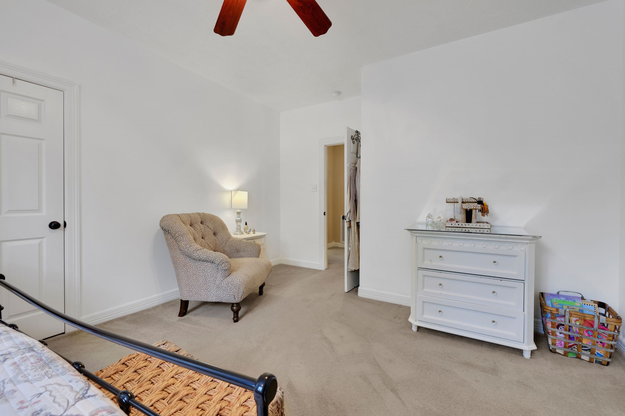 991 Kings Way Coldspring, TX 77331 - Photo 32 of 49 a living room with furniture and a baby crib