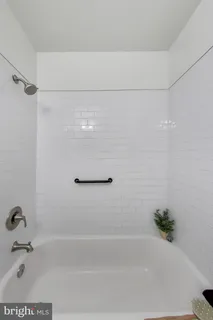 $275,000 | 886 College Parkway, Unit 304, Rockville, MD 20850