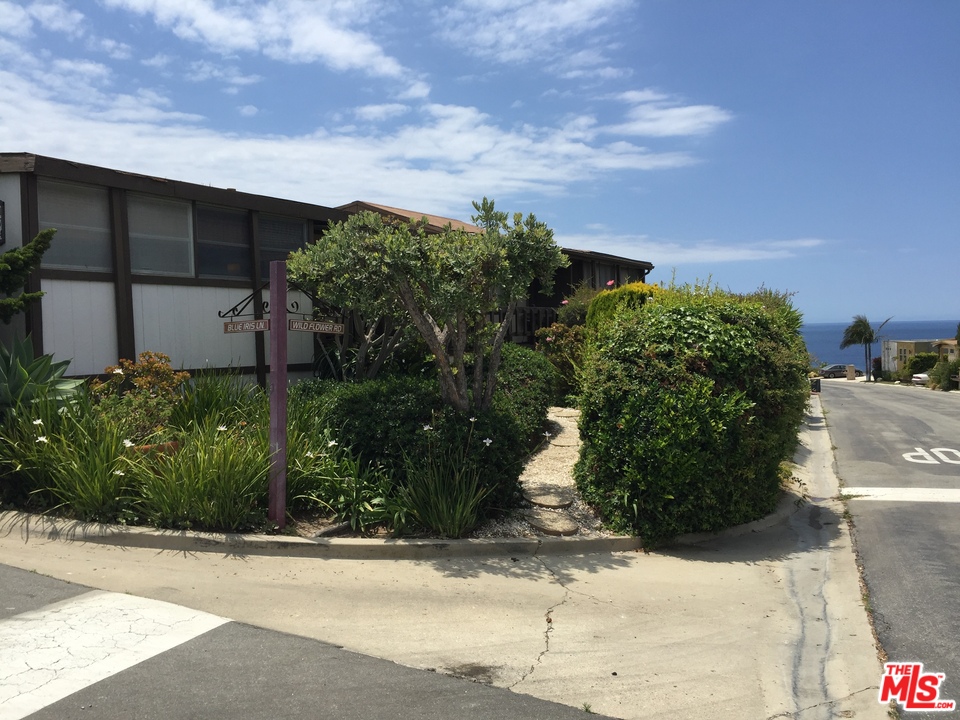 29500 Heathercliff Road, Unit 174 Malibu, CA 90265 - Photo 1 of 4