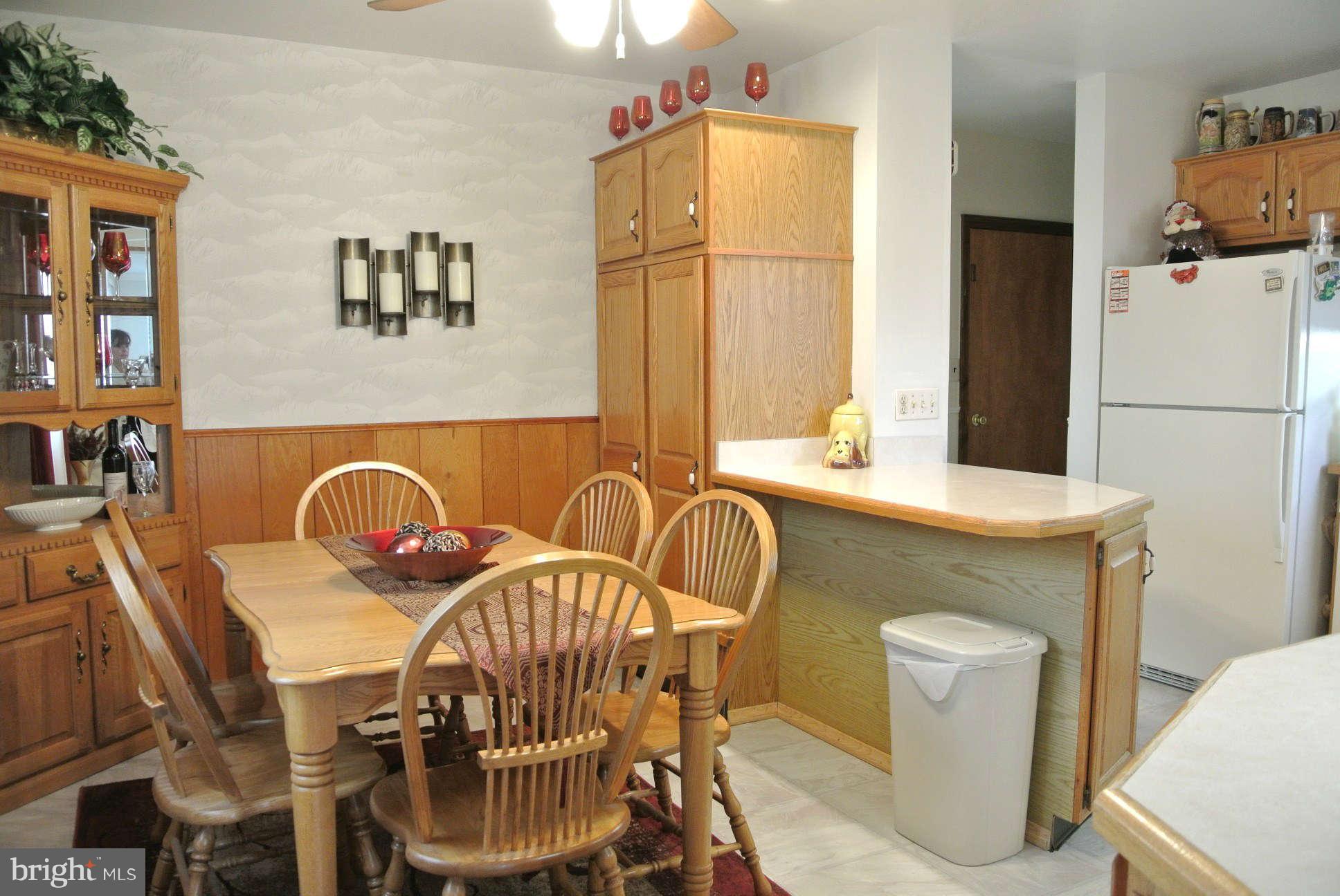 613 George Avenue Baltimore, MD 21221 - Photo 8 of 30 Great Island and Built In-Pantry