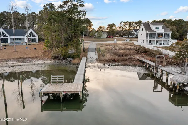 $2,100 | 705 Riva Ridge Road, Sneads Ferry, NC 28460