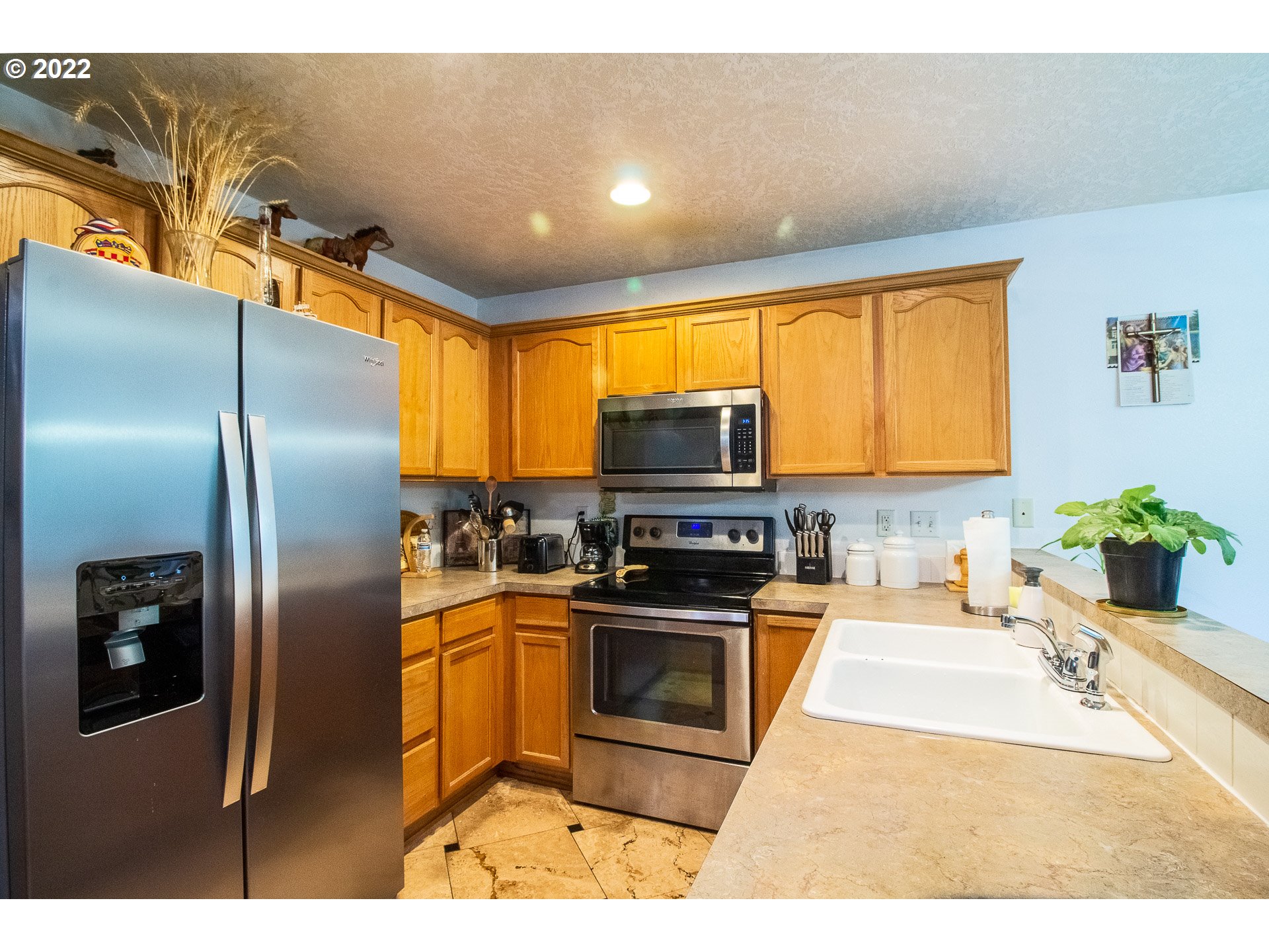 815 Northeast Faloma Road Portland, OR 97211 - Photo 8 of 32 Gallery Image 8