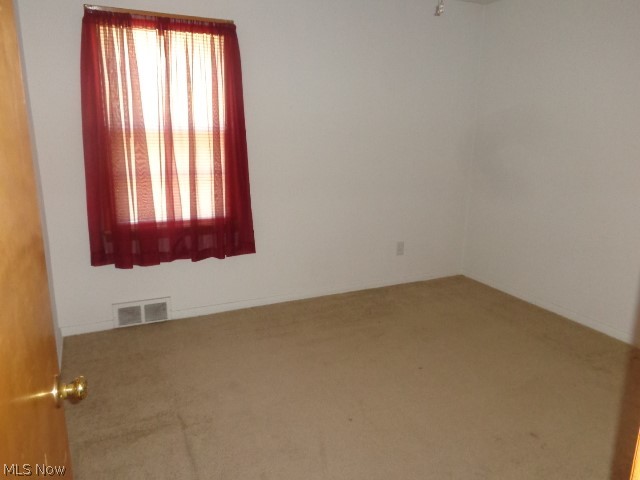 6435 Keltonshire Road Parma, OH 44129 - Photo 9 of 21 Bedroom 1