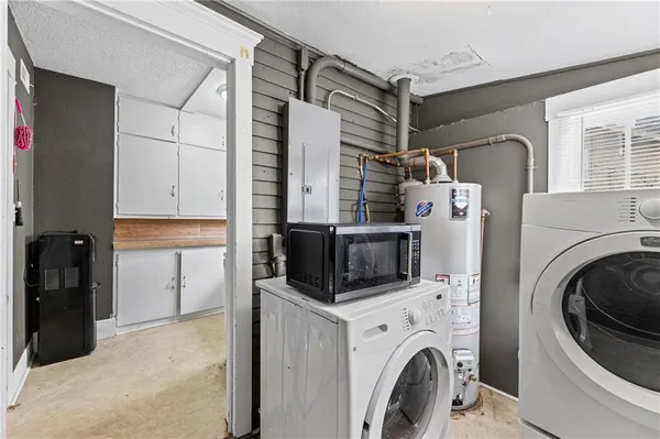 $116,500 | 210 East 12th Street, Ottawa, KS 66067