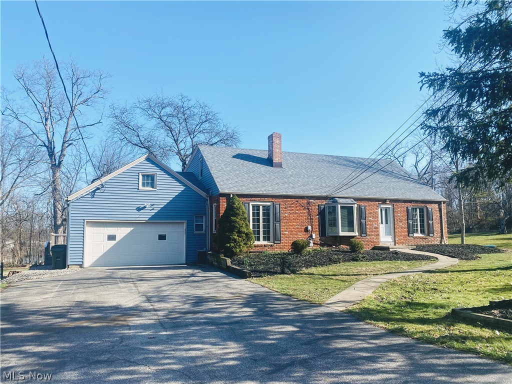 5110 West Pleasant Valley Road Cleveland, OH 44129 - Photo 1 of 27 Front