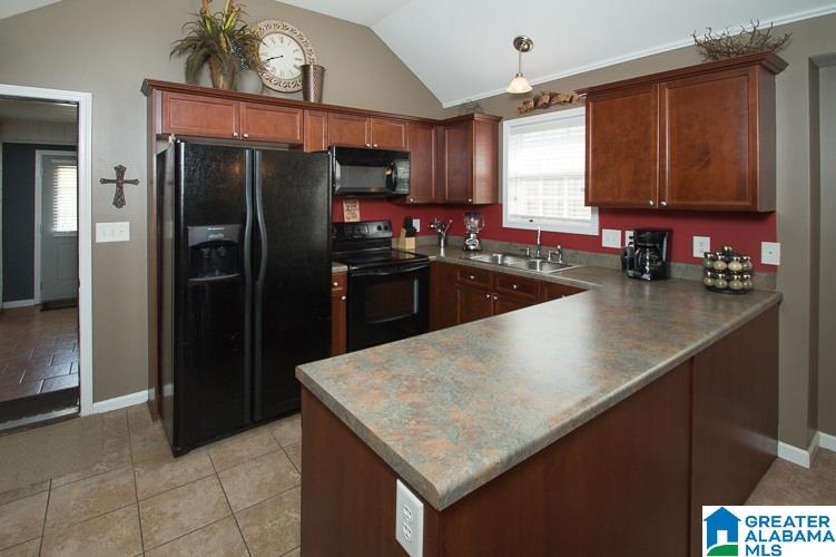 302 Village Drive Calera, AL 35040 - Photo 9 of 25